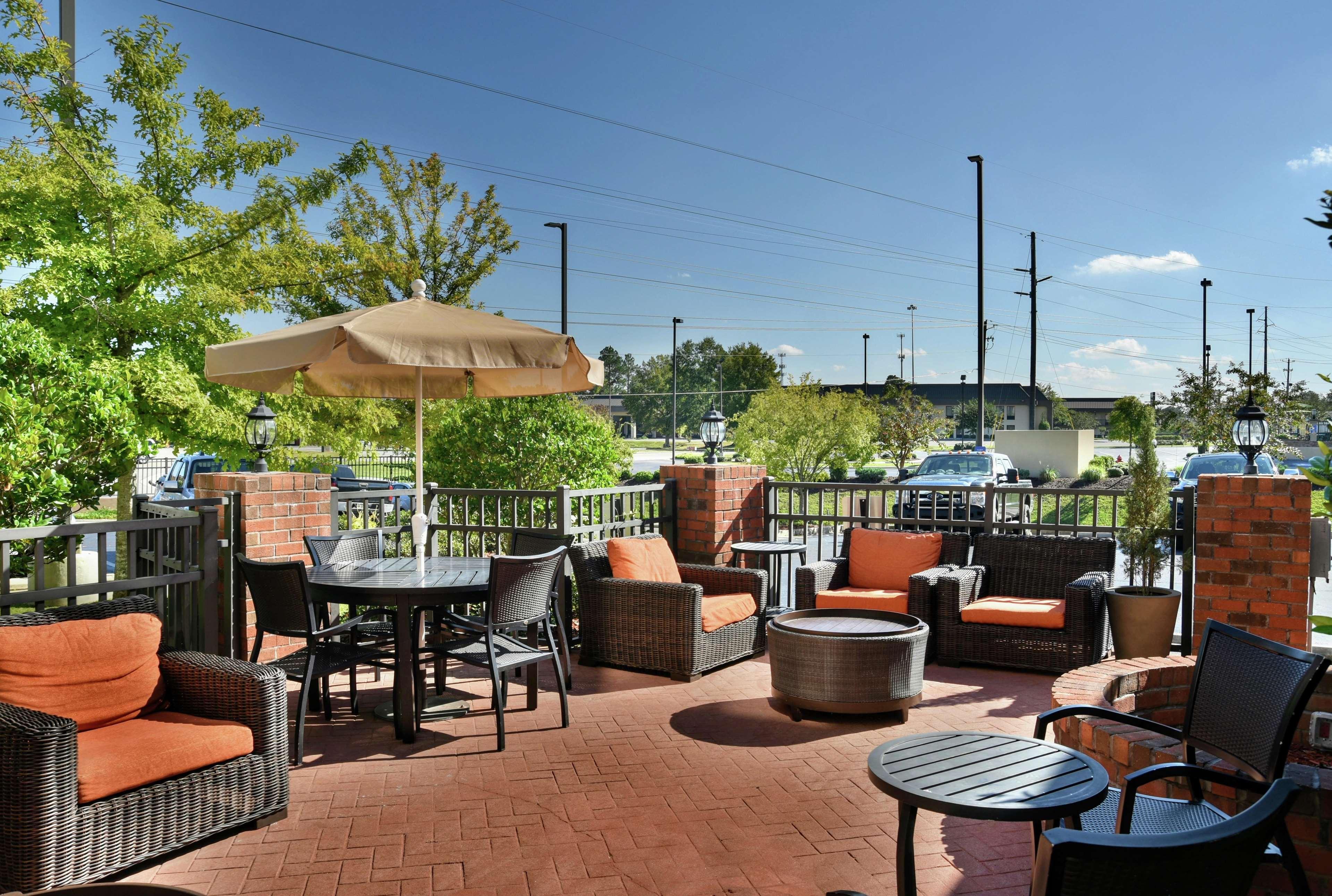 Hilton Garden Inn Hattiesburg Exterior photo